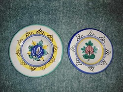 Pair of Habán ceramic wall plates (a3)