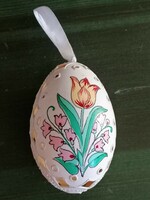 Kézzel festett és áttört húsvéti tojás