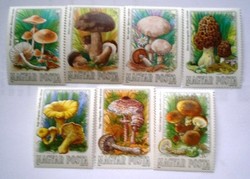 S3663-9 / 1984 mushrooms - edible mushrooms stamp set post clear