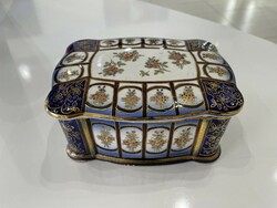 Antique Városlód bonbonier box with a flower pattern, ceramic faience, porcelain, Art Nouveau