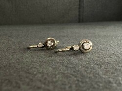 Antique gold brilles buton earrings