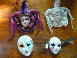 4 Italian masks