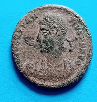 Római kisbronz II . Constantius