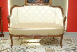Sofa with neo-baroque style features