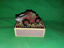Retro mattel hot wheels pirates of the caribbean highway car toy small car according to the pictures