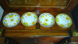 4 porcelain cake plates