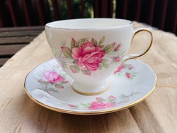 Vintage pink rose pattern Bone China Queen Anne English tea cup with saucer