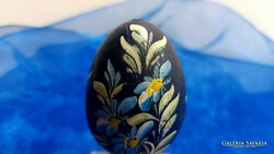 3 hand-painted wooden eggs.