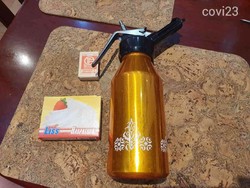 Retro gold foam siphon with unopened liss cartridges, social real cooper