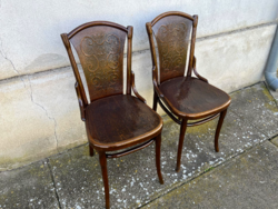 Beautiful antique Viennese Thonet chairs renovated in pairs.