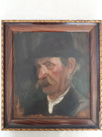 Portrait of man in hat