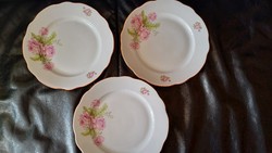 3 Zsolnay rose plates