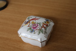 Zsolnay flower pattern bon-bob holding porcelain box