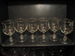 Set of 6 tulip-shaped stemmed wine glasses