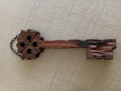 Régi, faragott kulcstartó, 31,5 cm   3.000 Ft
