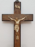 Crucifix with metal body