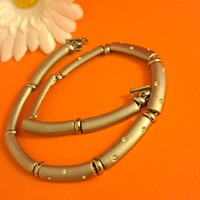 Silver-plated zircon necklaces