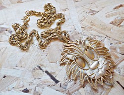 Retro gold-plated necklace with lion head pendant