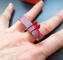 Extravagant red cocktail ring made of colored glass and pearls