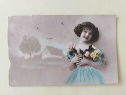 Régi fotó képeslap kislány