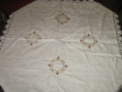 Embroidered damask tablecloth with beautiful lacy edges