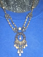 Beautiful neck blue necklace from the 1960s, 42 cm long with colored stones
