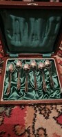 Set of 6 mocha spoons in a gift box