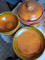 Kézműves kerámia tányérkészlet