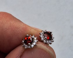 Garnet, 925 silver earrings.
