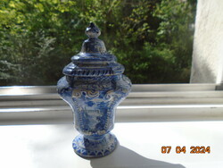 18th Sz Chineseizing baroque blue-white Delft step-covered earthenware with 4+4 landscapes and rich relief patterns