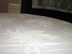 Beautiful lily of the valley damask bedding set