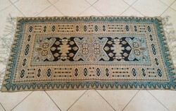 Caucasian pattern woven wall protector