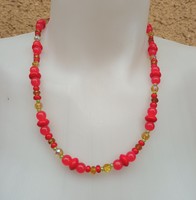 Fashion necklace - red mixed pearls