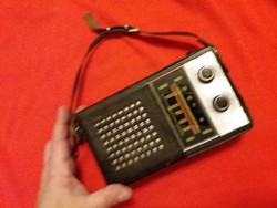 Régi CCCP orosz TENTO QUARTZ 406 tranzisztoros bőrtokos rádió jó állapot a képek szerint