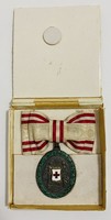 Red Cross silver medal with war decorations in its own box!