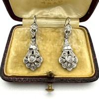 Art deco white gold earrings with diamonds