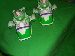 Retro quality toy story buzz lightyear toy figures in a spaceship piece by piece according to the pictures