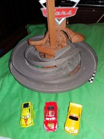 Quality Verdák Disney-Pixar toy highway set with 3 small cars as shown in the pictures