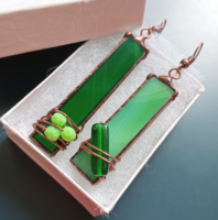 Very special handcrafted glass jewelry earrings made of green glass and glass beads