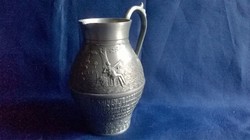 Marked pewter jug, spout 33.