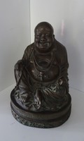 Szép hibátlan buddha szobor.
