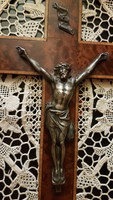 Religious, beautiful bronze----Christ representation----on an inlaid wooden crucifix - quality product