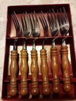 Set of 6 unopened stainless steel cake forks with English carved handles. 1 Set perfect
