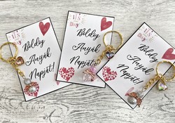 Mother's Day mineral hearty keychains