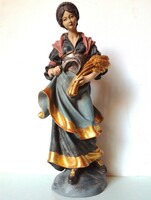 Sarlós Boldogasszony, nagyméretű faragott és festett szobor