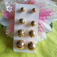Ears 17 - 4 pairs of pierced gold-colored pearl earrings