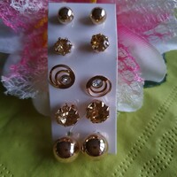Ears32 - 5 pairs of pierced gold earrings