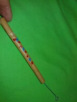 Old small traveling souvenir shop folk pattern wooden trilling flute flute 12 cm as shown in the pictures