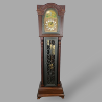 Hourglass with wrought iron doors