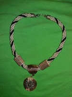Antik szarvasagancs selyemzsinór kombinált kézműves vadász kutya nyakörv medállal a képek szerint
